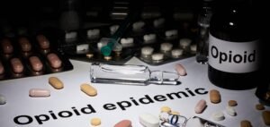 Read more about the article “I Wish I Could Tell You,” Stated the USFDA Chief When Asked ‘When the Country’s Opioid Crisis Might be Resolved?’